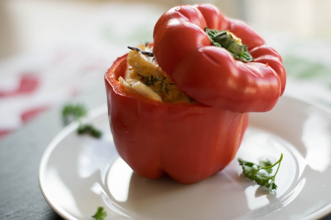 stuffed pepper, food, stuffed